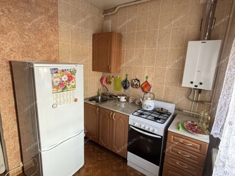 трёхкомнатная квартира на улице Федосеенко дом 91