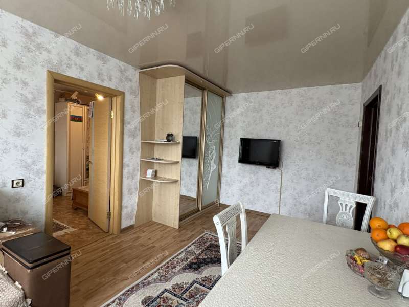 трёхкомнатная квартира на улице Адмирала Макарова дом 3