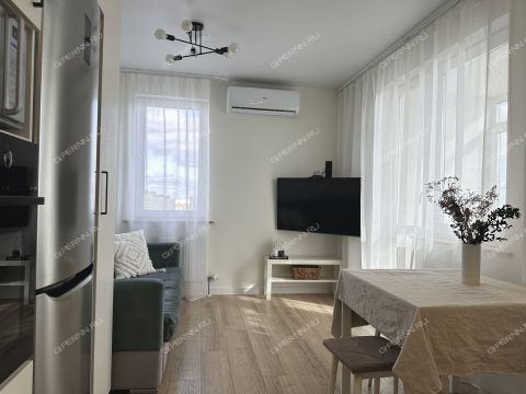 2-komnatnaya-ul-cvetochnaya-d-12-k3 фото