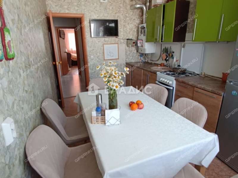 трёхкомнатная квартира на улице Гагарина дом 16 к1