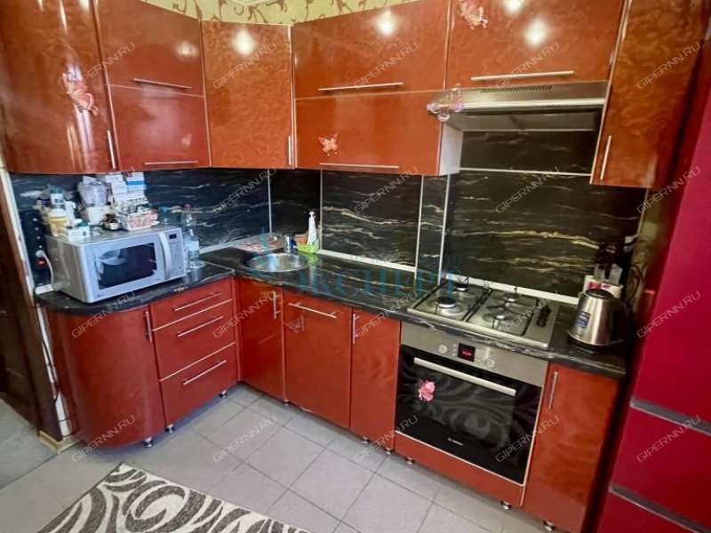 трёхкомнатная квартира на улице Маршала Рокоссовского дом 2