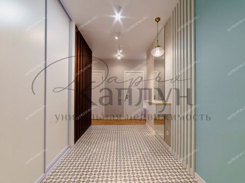 3-komnatnaya-pl-svobody-d-7 фото